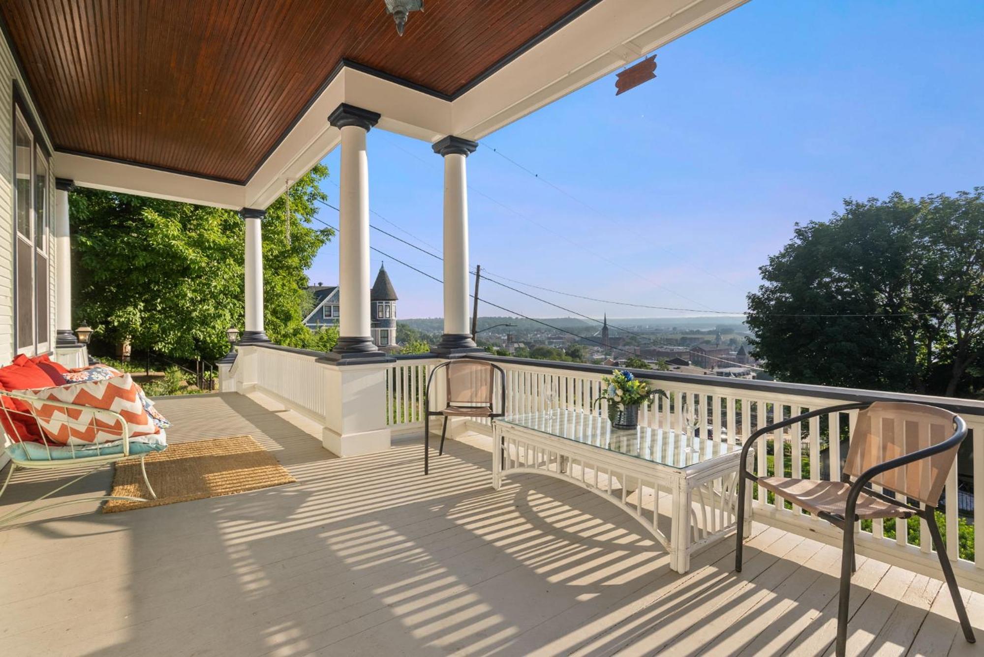 Dubuque'S Front Porch, Historic Charmer, Walk Downtown Екстер'єр фото